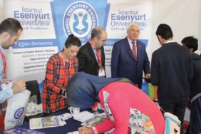 26-universite-tanitim-fuarinda-bulustuce916b8f-71d6-4080-b15e-5229371bc7d726-universite-tanitim-fuar.jpeg