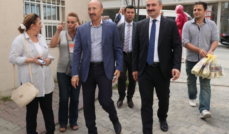 İl Başkanı Bayram  Şenocak Ak Partililerle  Buluştu