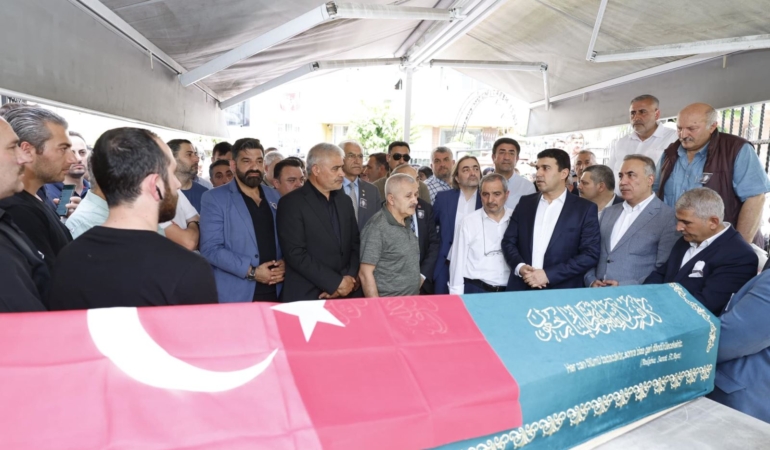 Kanserden ölen muhtar Sedat Çetintaş son yolculuğuna uğurlandı