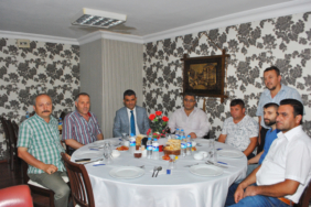 MHP-Sultangazi-Ilce-Yoneticileri-Iftar-programinda-bir-araya-geldiler.JPG