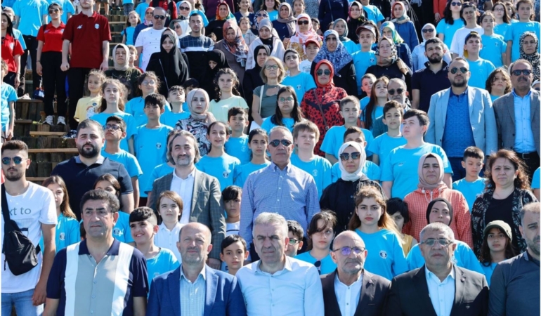 Sultangazi Belediyesi Spor Akademilerinin 2021-2022 Dönemi Coşkulu Törenle Son Buldu