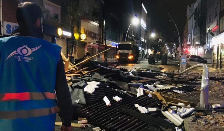 Sultangazi Belediyesi, fırtına sonrası alarma geçti