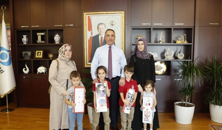 VATANDAŞI BİRE BİR DİNLİYOR