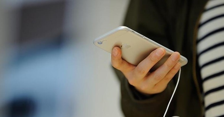 ‘Akıllı Telefonlar Vücutta Deformeler Oluşturuyor’
