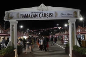alibeykoy-deki-ramazan-carsisina-yogun-ilgi.jpeg