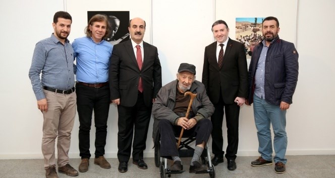 Ara Güler’den Aşık Veysel’e vefa