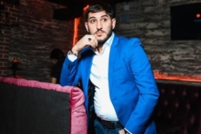 azeri-sanatcinin-qemli-qemli-sarkisi-8-milyon-izlendi.jpg