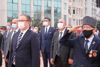 Başkan Gökhan Yüksel İstanbul’Un Kurtuluşu’Nun 97. Yılı Törenine Katıldı