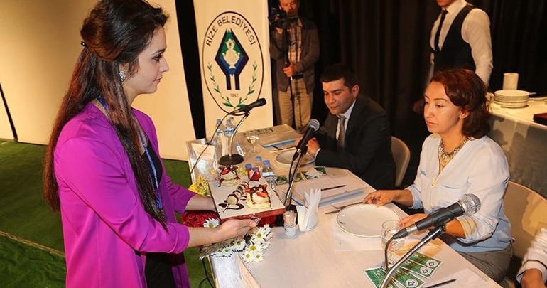Bayat ekmekle taze lezzetler yarışması sonuçlandı