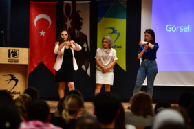 beylikduzu-belediyesi-engelsiz-iletisim-icin-calisiyor-2-1758097907-864-x750.jpeg
