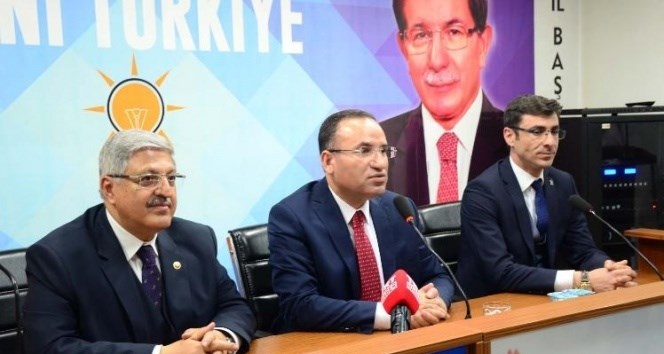 Bozdağ: ‘Kılıçdaroğlu siyasetin seviyesini…’