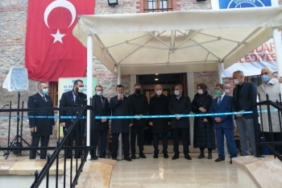 burhaniye-camii-restorasyonun-ardindan-ibadete-tekrar-acildi.jpg