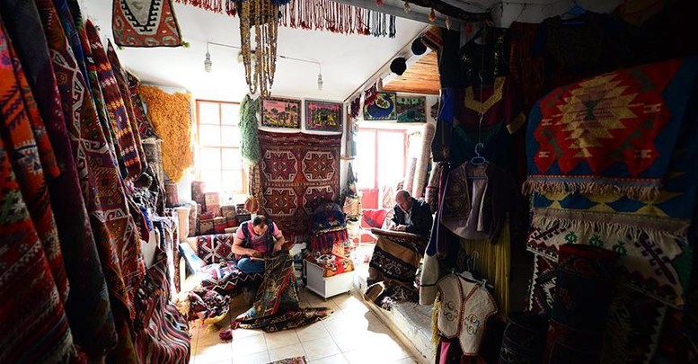 canli-kardesler-hali-tamirati-yapiyorb9d0e448-06e8-493a-841f-f1d7b316ce8athumbs_b_c_b0e0fc055bb50d8.jpeg