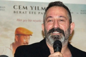 cem-yilmaz-ahu-lardan-vazgecemiyor27852dc7-d84f-424a-93b1-ba1c6e9f30d9cem-yilmaz-ahu-lardan-vazgec.jpeg