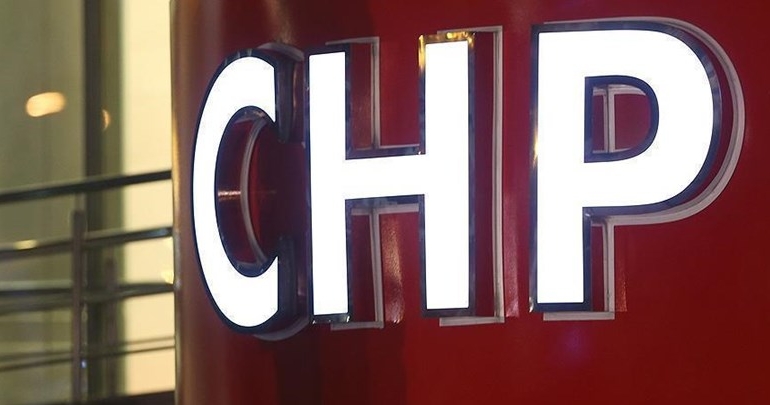 CHP’de 3 belediye başkanına ‘ihraç’