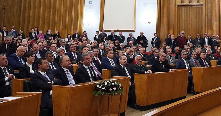 CHP Grubu’ndan milletvekillerine uyarı