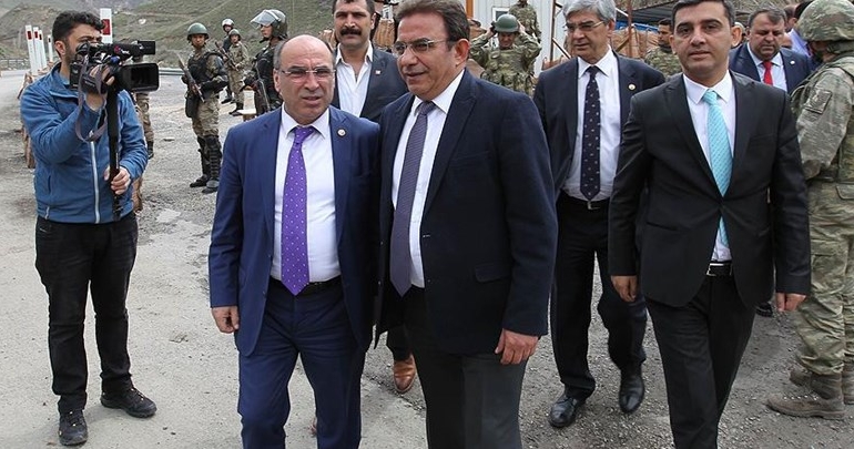 CHP heyeti Yüksekova’daki operasyonlarla ilgili bilgi aldı