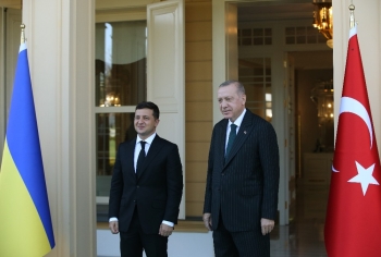 Cumhurbaşkanı Recep Tayyip Erdoğan Ukrayna Devlet Başkanı Volodimir Zelenski İle Bir Araya Geldi