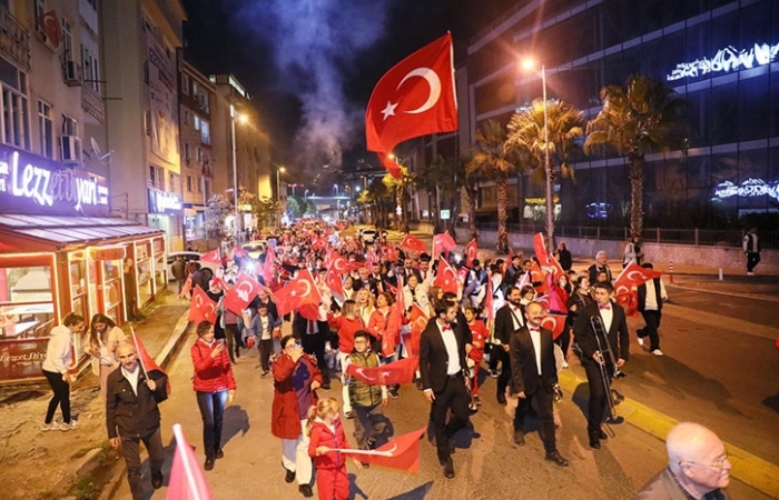 cumhuriyet-in-101-yili-kagithane-de-coskuyla-kutlandi.jpg