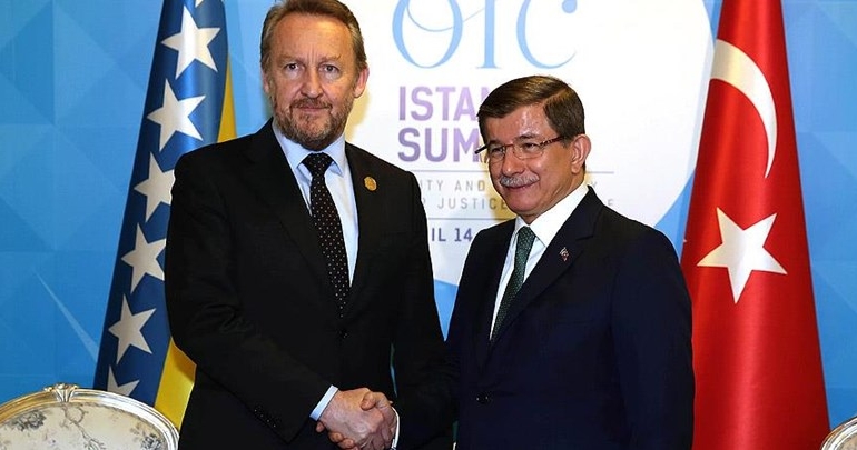 Davutoğlu ile İzzetbegoviç görüştü