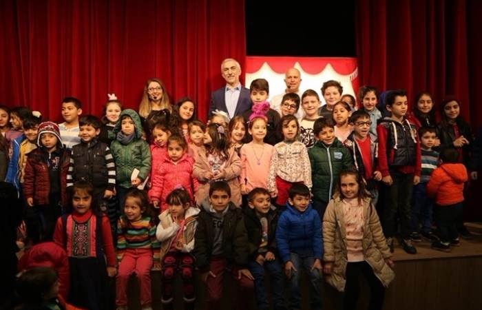 dev-golgeler-tasvir-sergisi-kagithane-de.jpeg