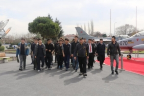 eyuplu-genclere-havacilik-muzesi-nde-egitim-imkani.JPG