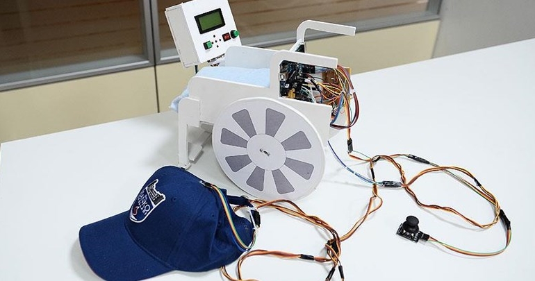 Felçli arkadaşları için robot tasarladılar, dünya şampiyonu oldular