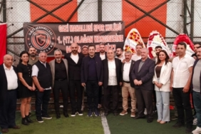 gazi-mahallesi-spor-kulubu-nde-bayrak-degisimi.jpg