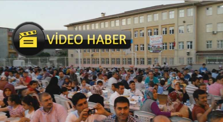 Halk Sokak İftarını Seviyor