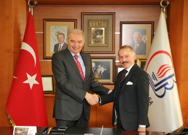 ibb-baskani-uysal-bayrampasa-belediyesi-ni-ziyaret-etti-25027.jpg