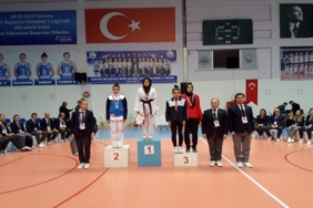ilk-kez-katildi-sampiyon-oldu.jpg