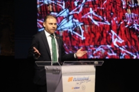 istikbal-sanat-ile-mobilyayi-yeni-koleksiyonunda-bulusturdu.jpg