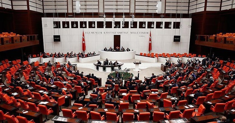 Meclis 1 Mayıs’a kadar ‘vize’ serbestisi için çalışacak