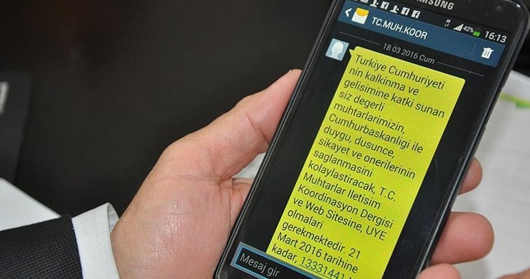 Muhtarları SMS’le dolandırmak istediler