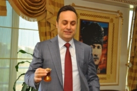 myp-lideri-yilmaz-kurtulusun-ilk-ayagi-bahceli-nin-yikilmasidir642dbd1f-39fc-43c9-8f90-8ad550d98a8b.jpeg