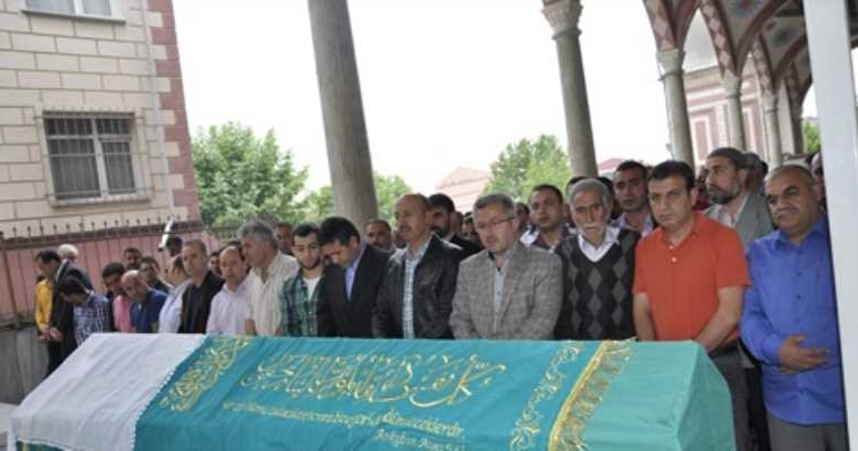 NAİLE ÜRKÜT SON YOLCULUĞUNA UĞURLANDI