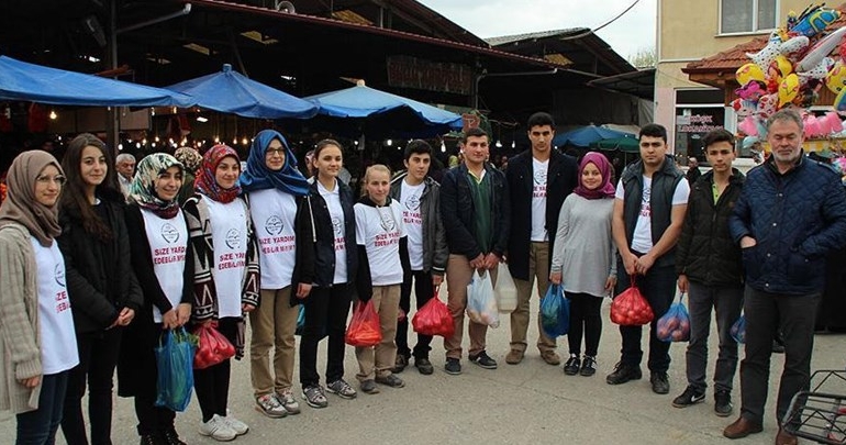 Öğrenciler’den size ‘Size yardım edebilir miyim’ projesi