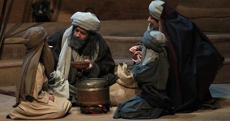 ‘Omar Bin Hattab’ tiyatro oyunu sahnelendi