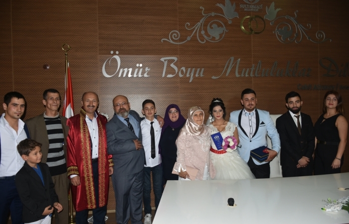 Şeymanur ve Mehmet’in Nikahını Kıydı