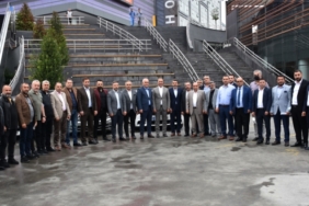 sultangazi-belediye-baskani-av-abdurrahman-dursun-sultangazispor-yonetimini-agirladi-79730.jpg