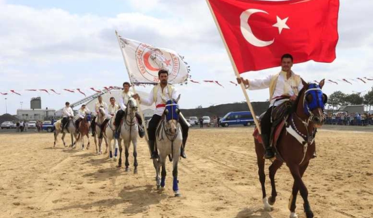 Sultangazi’de 4. Atlı Cirit Şöleni