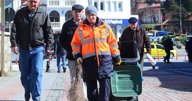 Temizlik işçisi “Ayşe teyze”nin dram dolu yaşamı