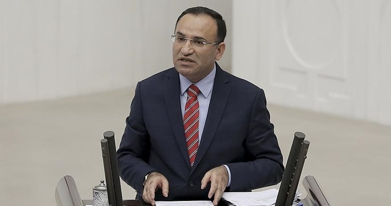 ‘Terör örgütlerine karşı niye bir gün olsun kükremiyorsun’