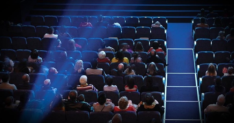 Türk filmleri seyircisini sinema salonlarına bekliyor