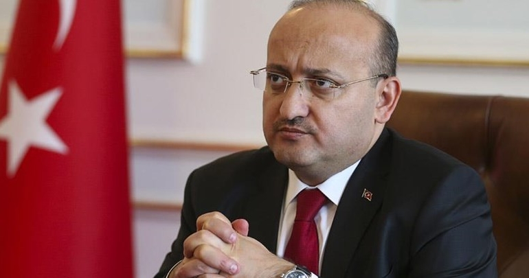 ‘Türkiye’de operasyonlar olduğunda niye ayağa kalkıyorsunuz’