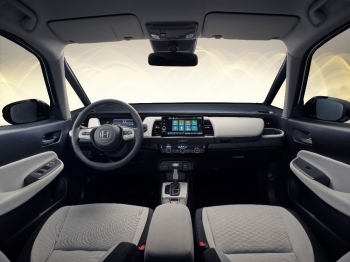 Yeni Honda Jazz Hibrit Teknolojisi İle Geliyor