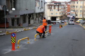 18360-muhtar-camii-sokakta-trafik-sorununa-cozum-20251231-132214-eyupsultan-haberler_500x294.JPG