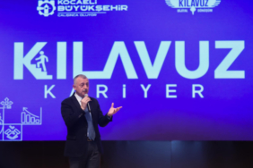 baskan-buyukakin-kocaeli-gencleri-ile-guclu-1-1-1765447596-6-x750.jpeg