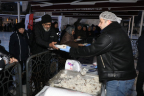 18399-berat-kandilinde-etli-pilav-ikrami-20260203-090839-eyupsultan-haberler_500x294.jpeg
