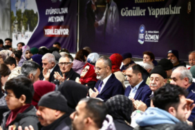 18438-baskan-ozmen-eyupsultanda-gonul-sofrasinda-va-20260225-122614-eyupsultan-haberler_500x294.jpeg